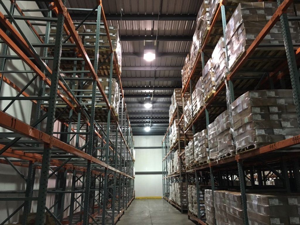 Mercancia en Racks