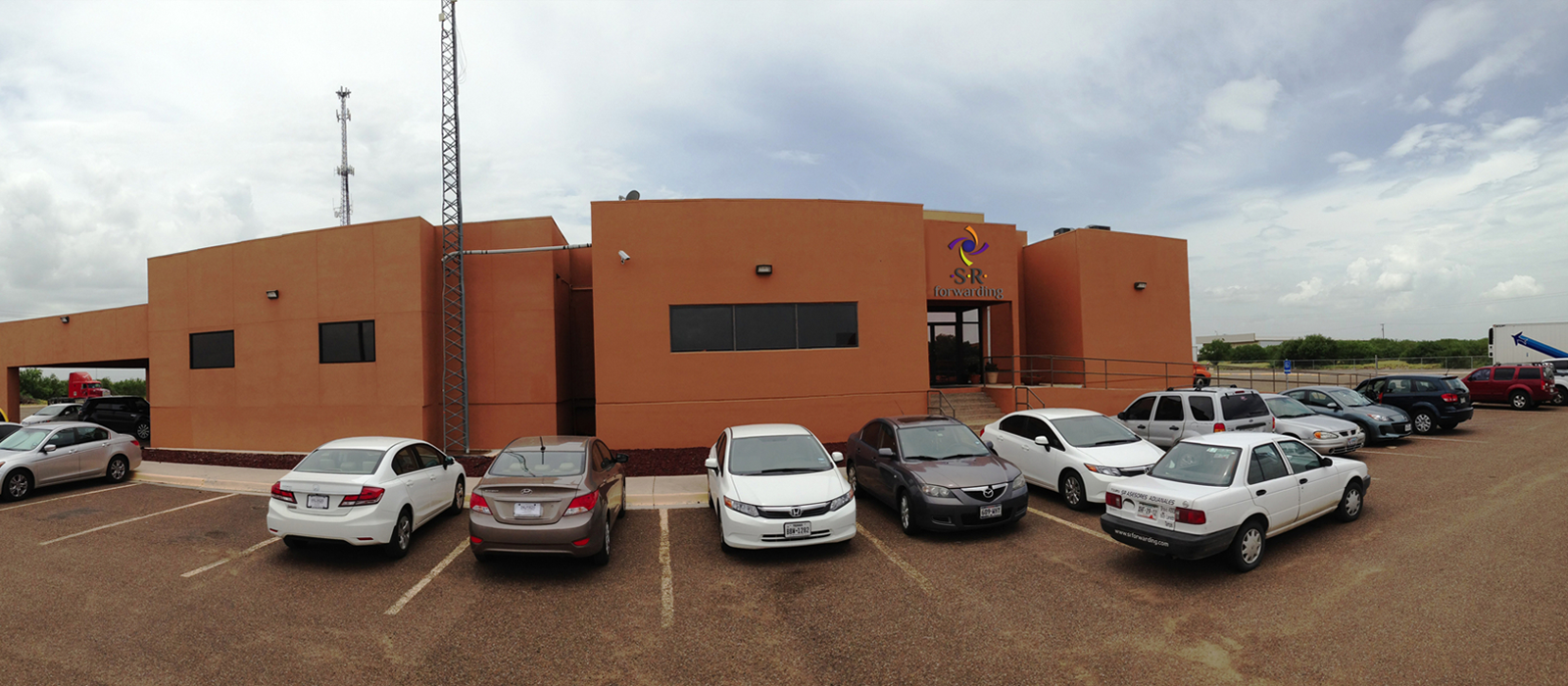 Oficinas SR Forwarding
